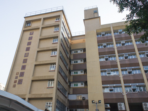 保良局梁周順琴小學 外观