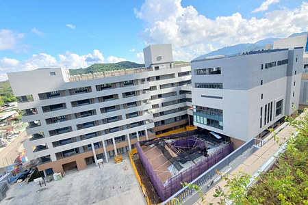 救世軍中原慈善基金皇后山學校 外观