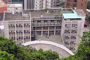 香港鄧鏡波書院 外观