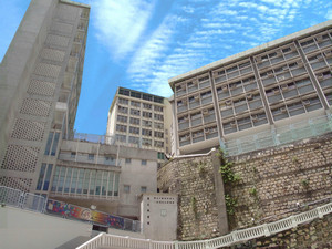 高主教書院 外观